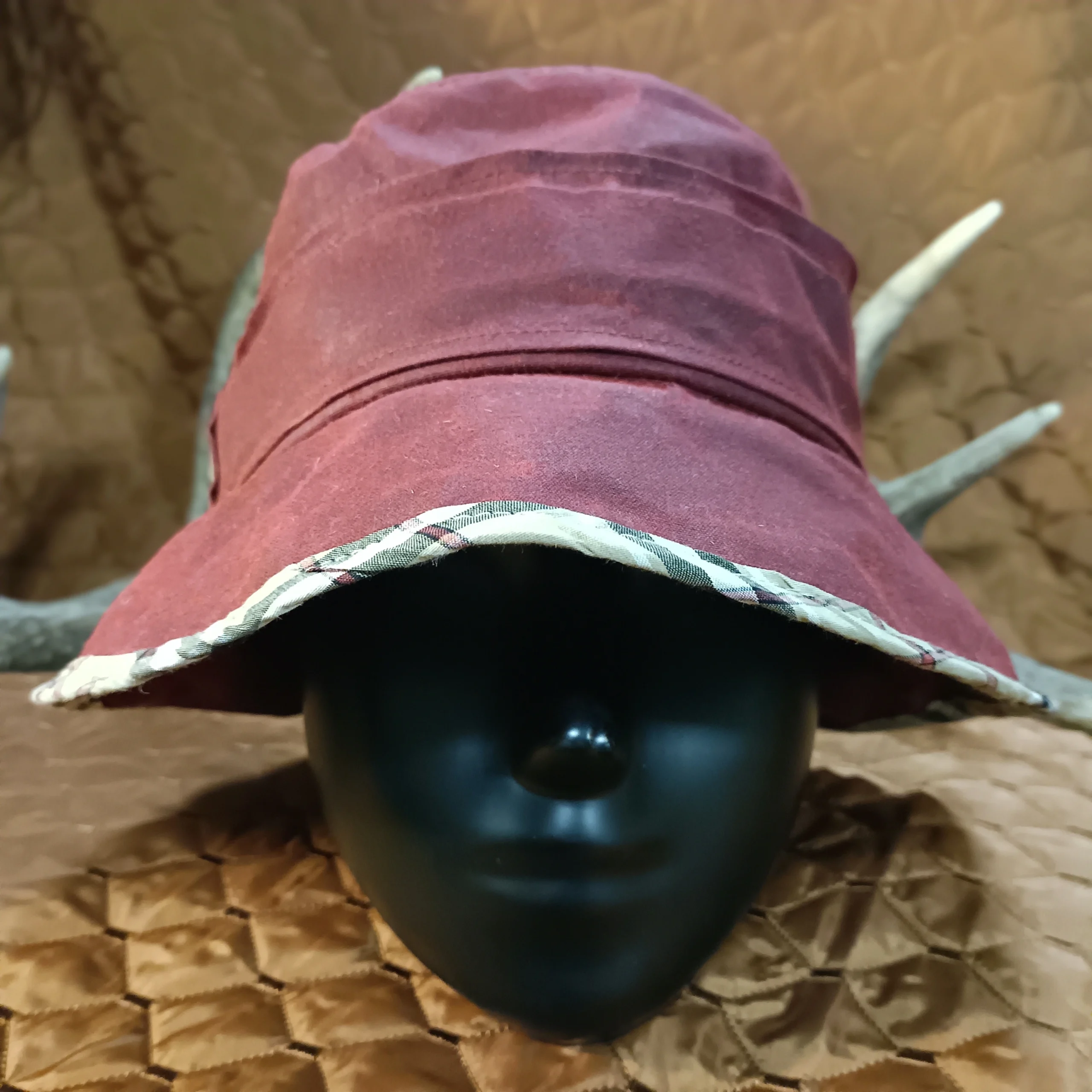 Chapeau coton huilée rouge bordeaux – Image 2
