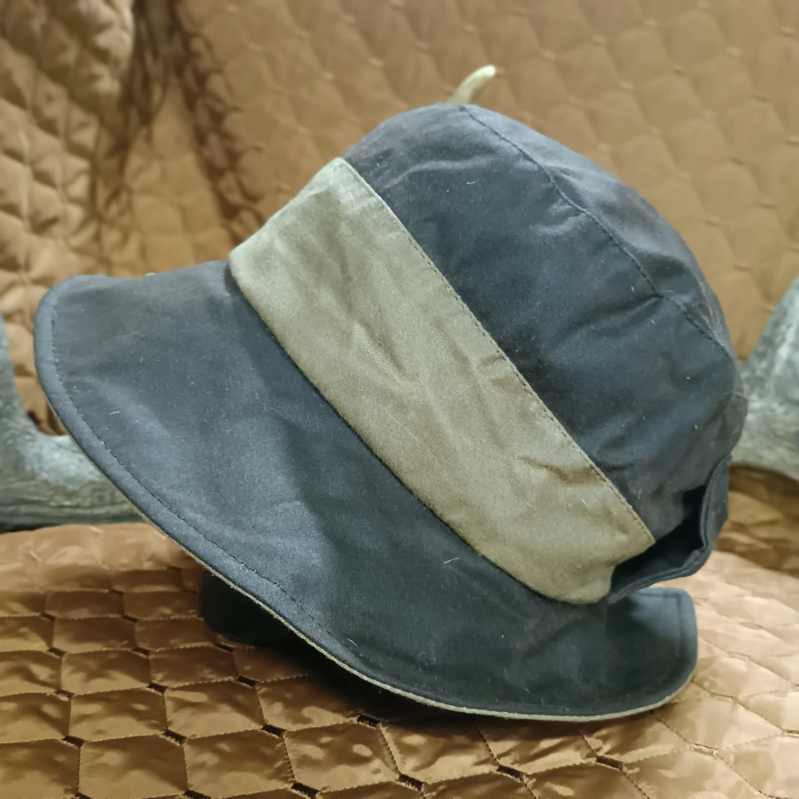 Chapeau coton huilée marron